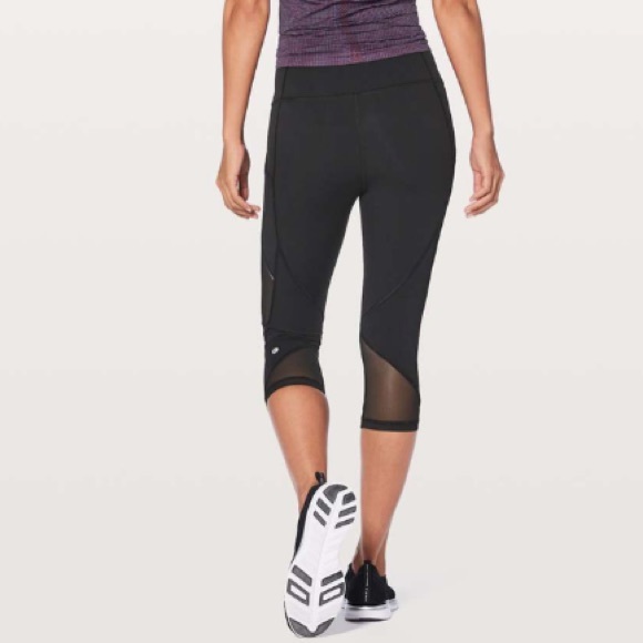 LULULEMON Fast As Light Crop Mesh Reflective Breathable Run Leggings 2 - Picture 7 of 10